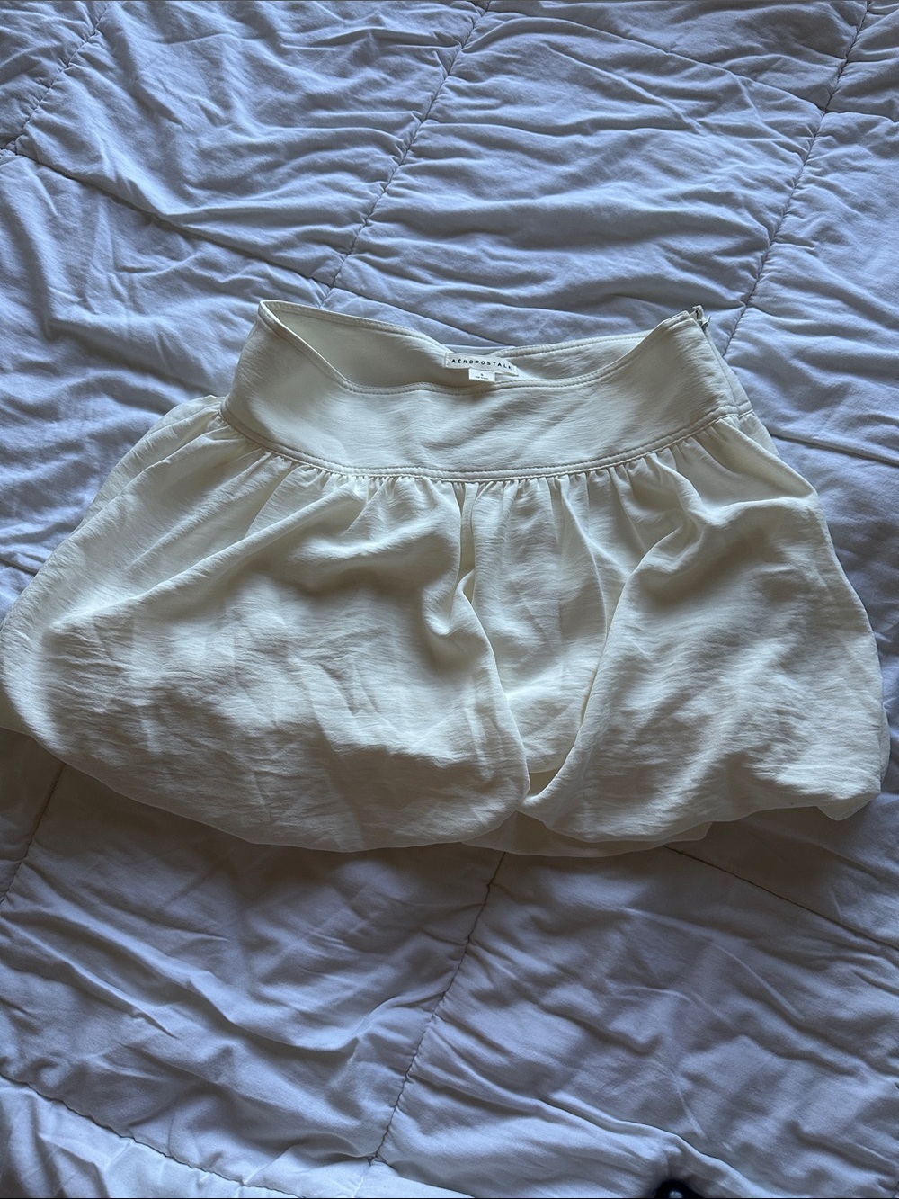 Aeropostale Cream Bubble Skater Mini Skirt